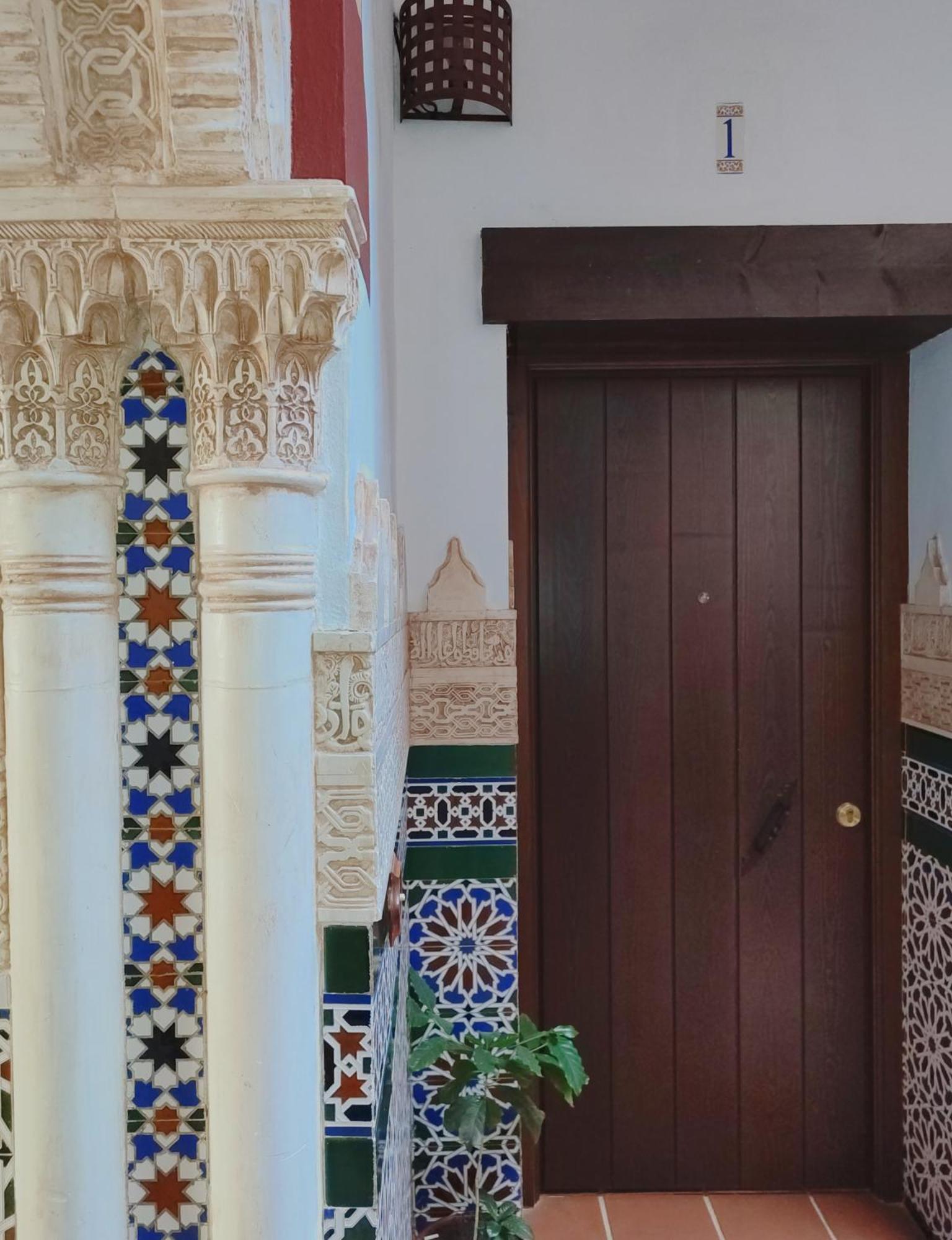 Horno24, Alojamiento Con Patio Andaluz, Tipico De 科爾多瓦 外观 照片
